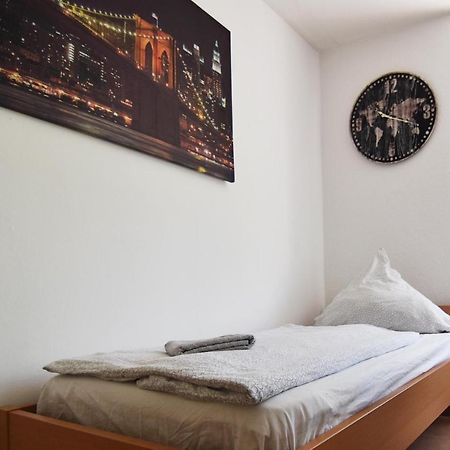 Koeln Hoehenberg Bagian luar foto