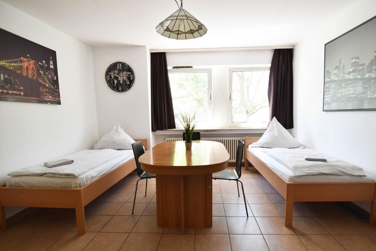 Koeln Hoehenberg Bagian luar foto